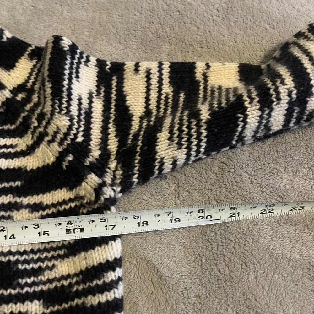 Tory Burch Sweater Womens Small Black White 100% Merino Wool Abstract Crewneck